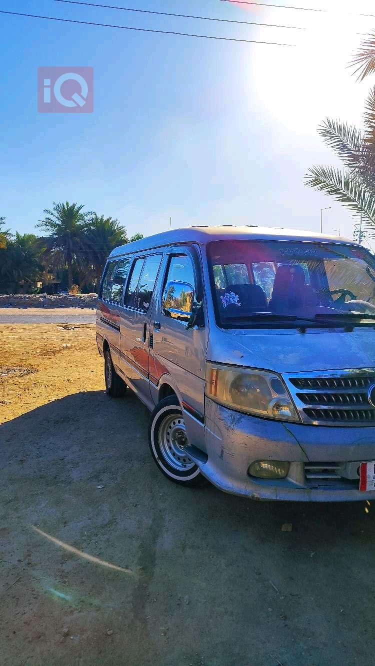 Foton View CS2